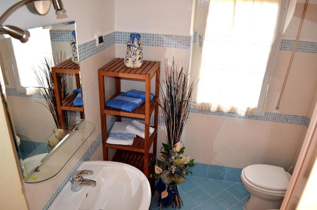 Bed and Breakfast New Royal Аджерола Номер фото