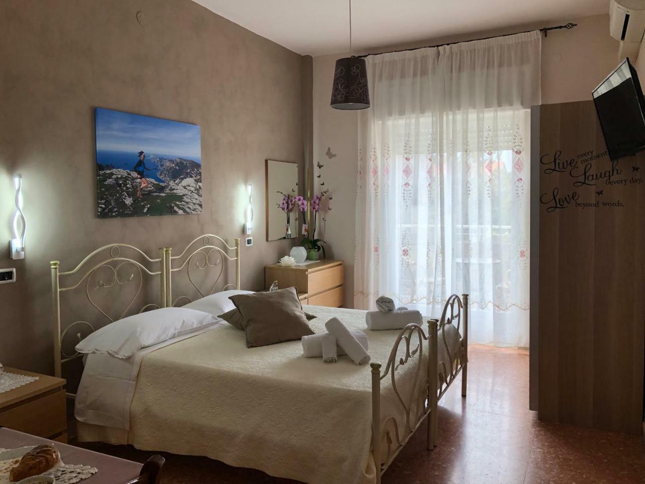 Bed and Breakfast New Royal Аджерола Екстер'єр фото
