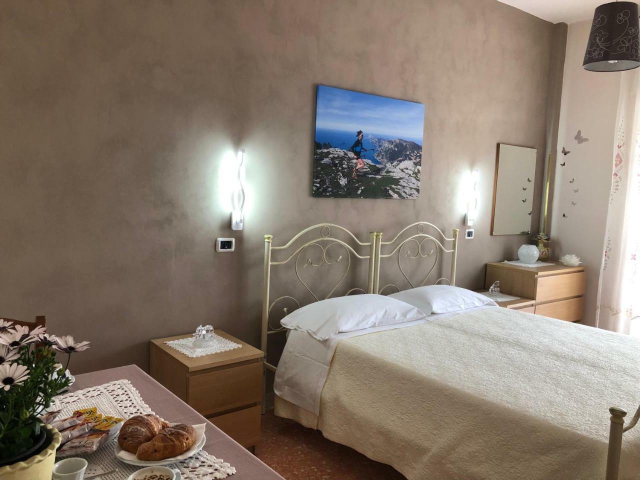 Bed and Breakfast New Royal Аджерола Екстер'єр фото